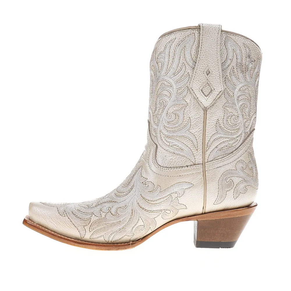 Ankle Embroidered Snip Toe Pull On Cowboy Booties