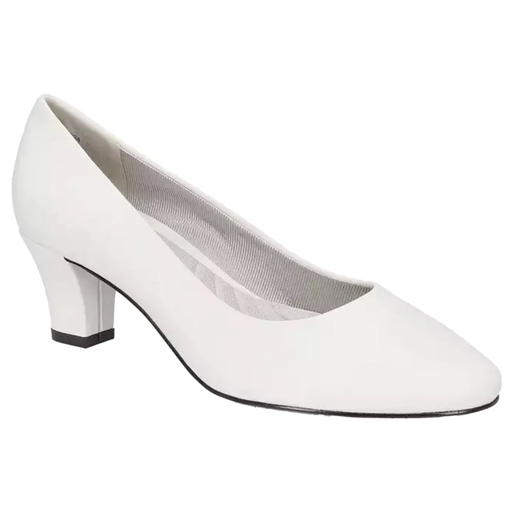 Ballari Round Toe Block Heel Pumps