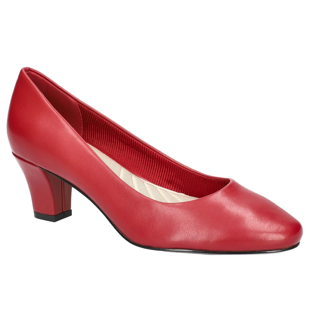 Ballari Round Toe Block Heel Pumps