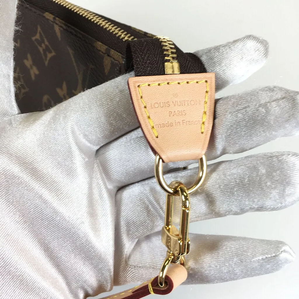 Louis Vuitton Pochette Accessories