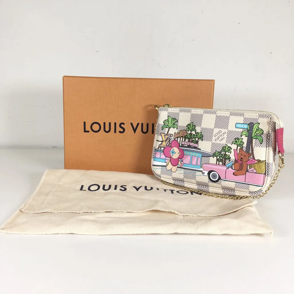 Louis Vuitton Pochette Accessories